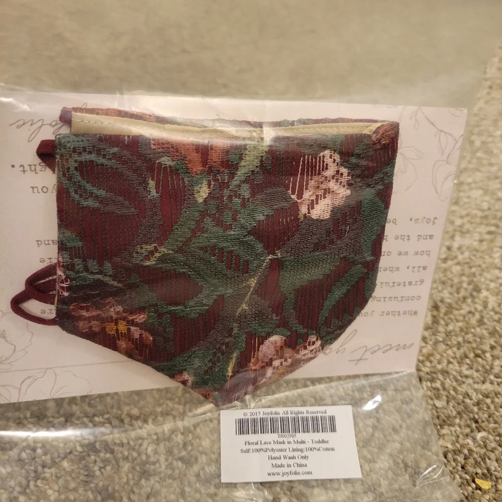 NWT Beautiful Joyfolie Girls Mask